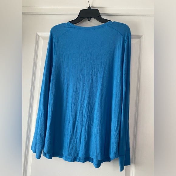 INC Long Sleeve Tee - Picture 2 of 4